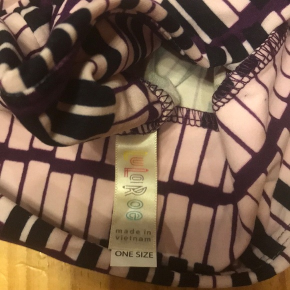 LuLaRoe leggings - Picture 3 of 3